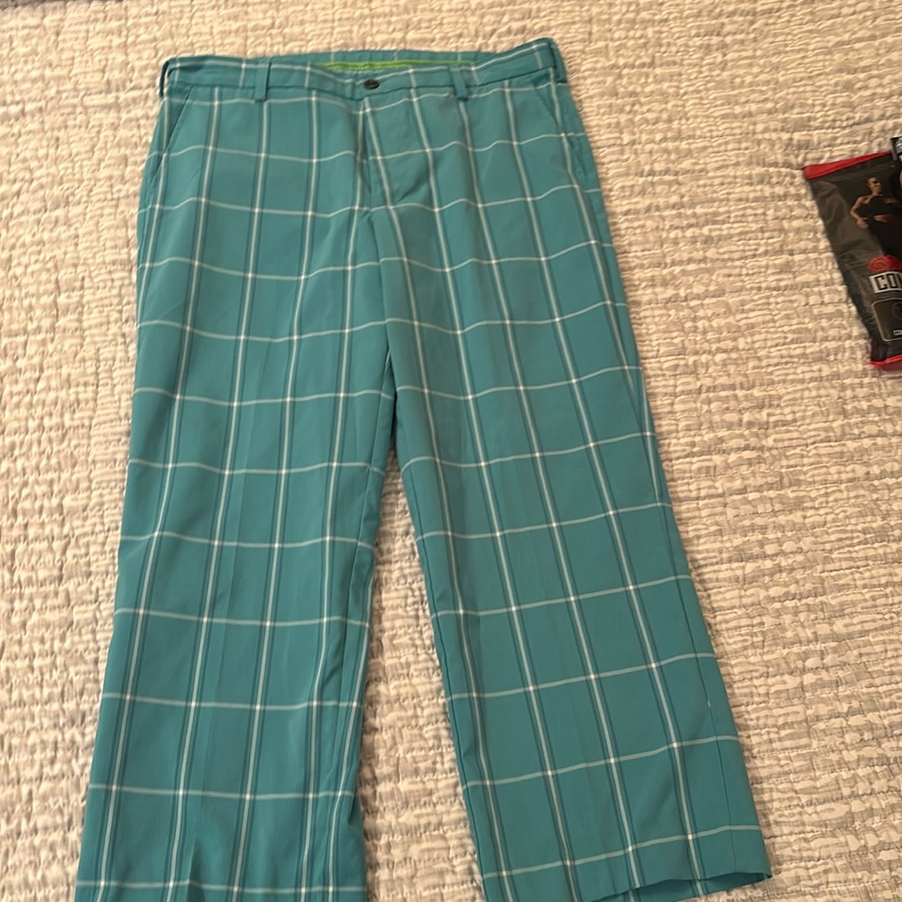 Men’s Izod golf pants